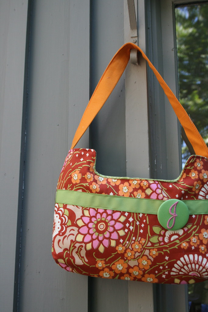 Little Shoulder Bag Bag shape is from BendtheRules Sewin… Flickr