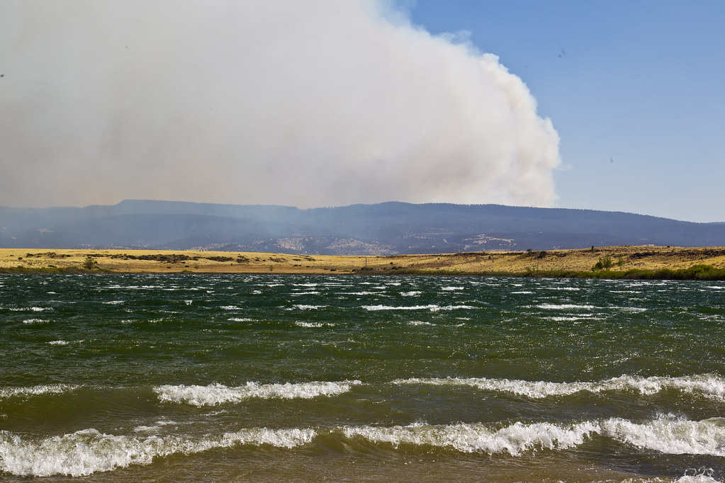 Becker Lake 060611 Wallow Fire3 Lynn Evans Flickr