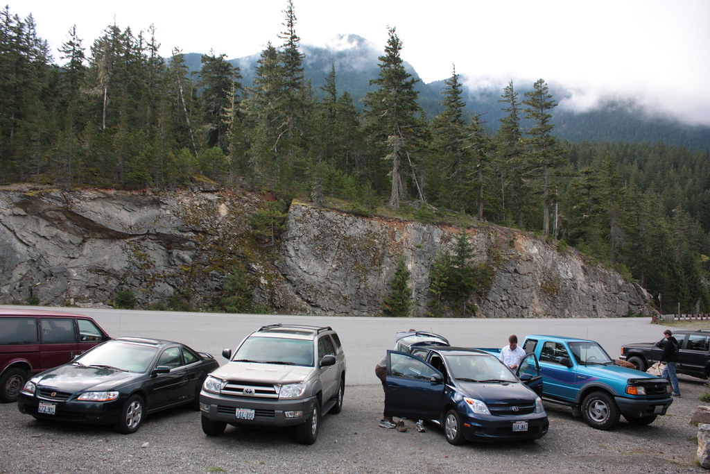 Parked cars Getting ready for our hike. maisie0321 Flickr