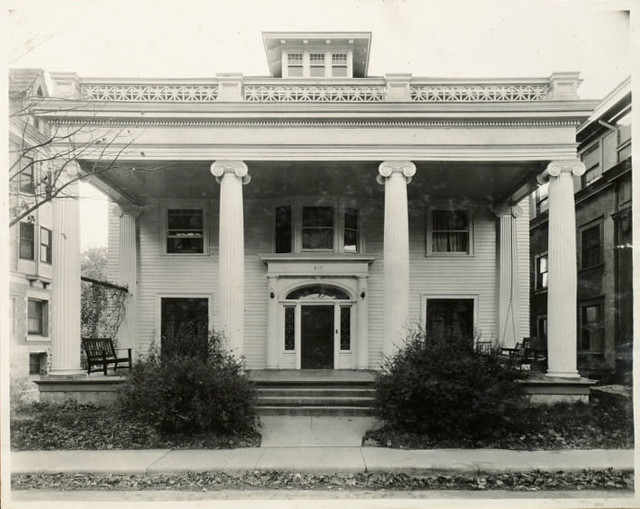 Alpha Phi Sorority House The Alpha Phi house in 1917. For … Flickr