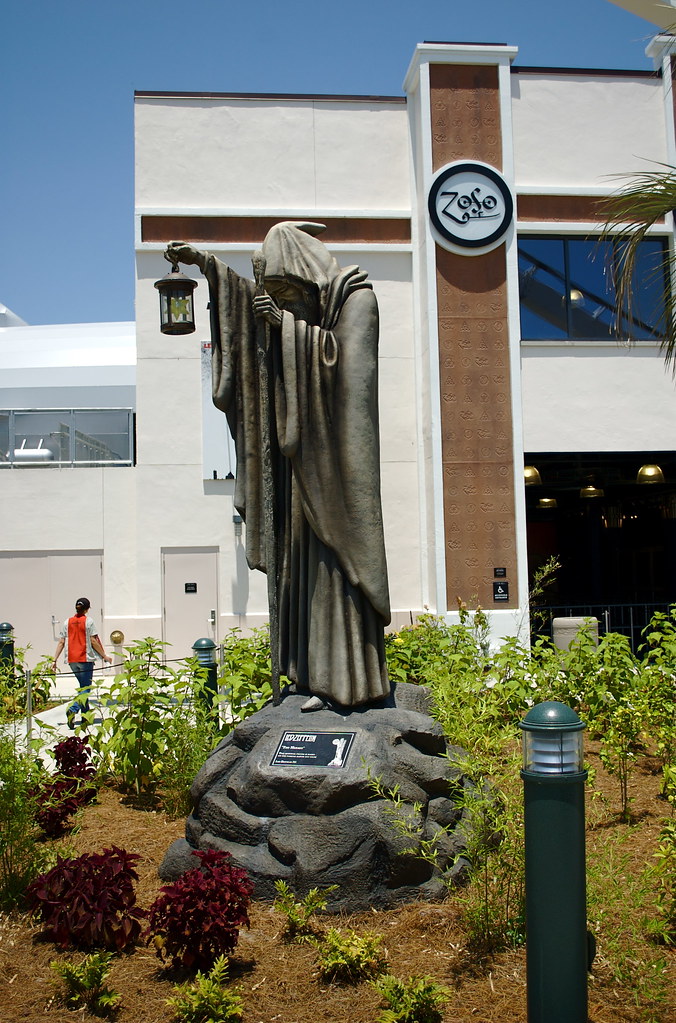 Led Zeppelin Hermit A statue of the Hermit from Led Zeppel… Flickr