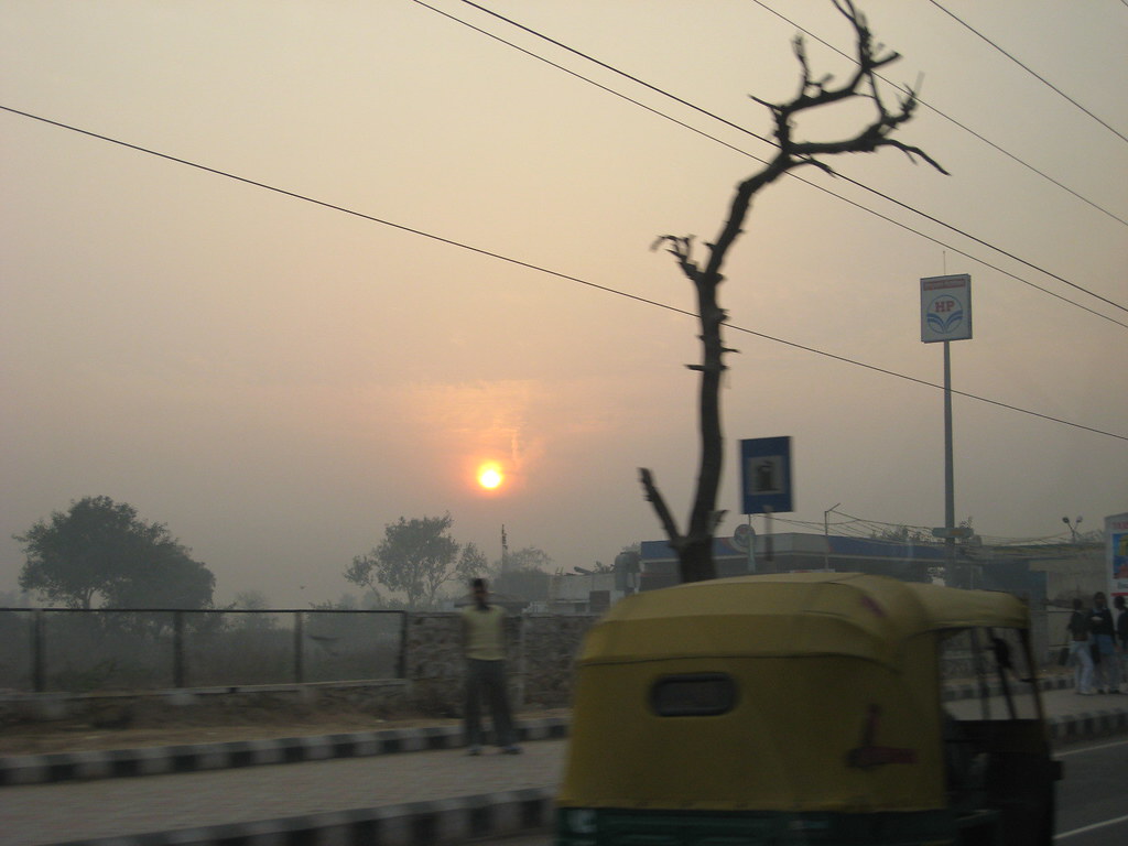 IMG_5206 Sunrise over New Delhi. henry.kenyon Flickr