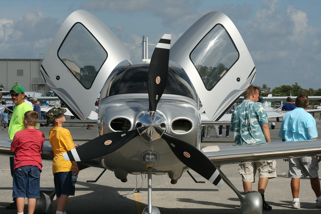 Page Field Aviation Day 2008 (37) rodracer Flickr