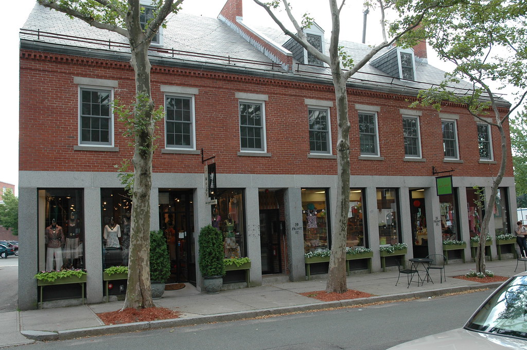 Shops on Front Street, Salem, MA sagarmohan Flickr