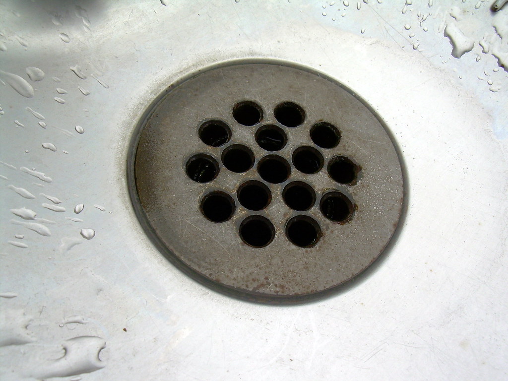Water fountain drain Dan Iggers Flickr