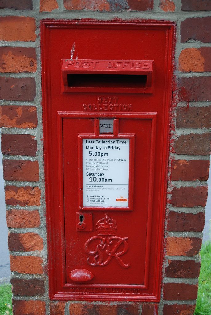 RG4 442 Mayfield Drive Caversham bits&bobs Flickr