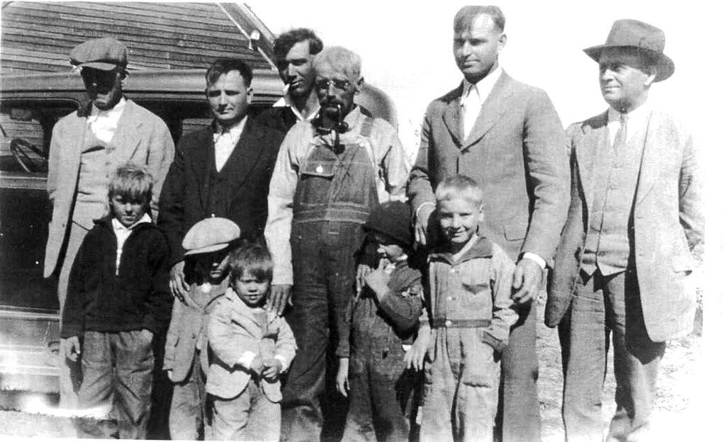 Durkee Brothers in 1925 Back Row Elmer Reed, Oscar… Flickr