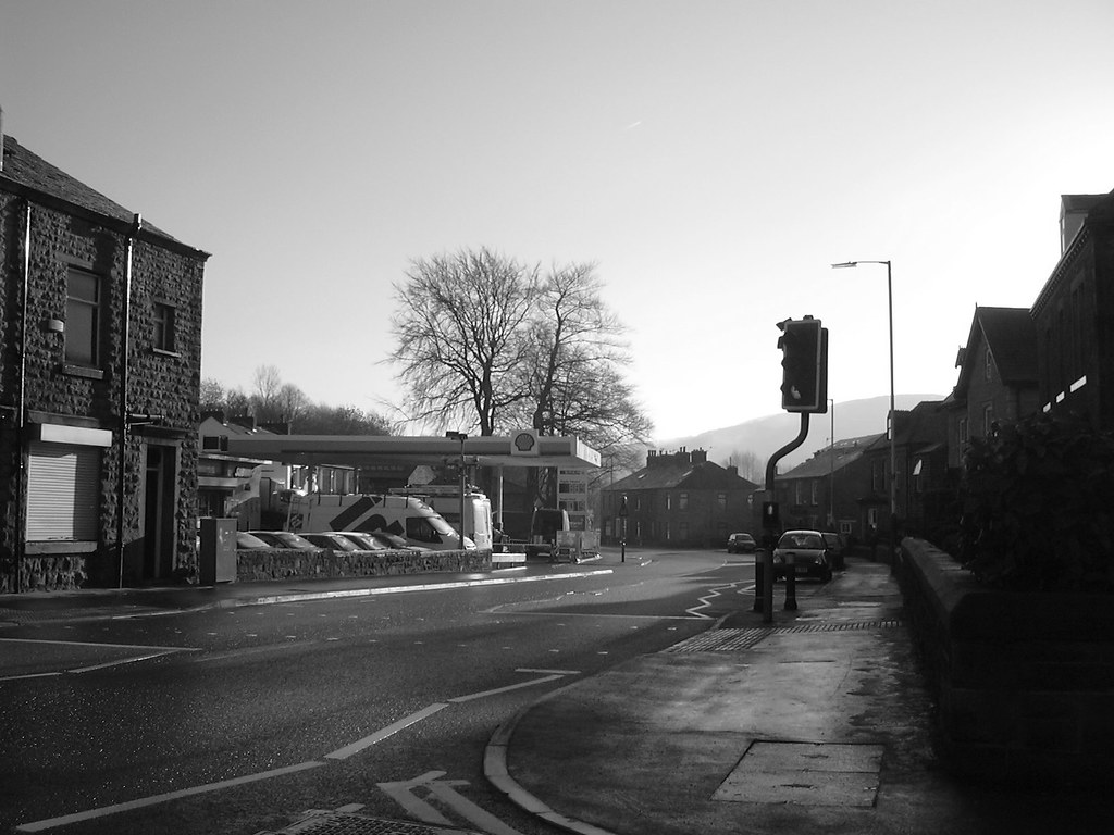 Holmefield Garage, Burnley Road, Rawtenstall, 2008 Flickr