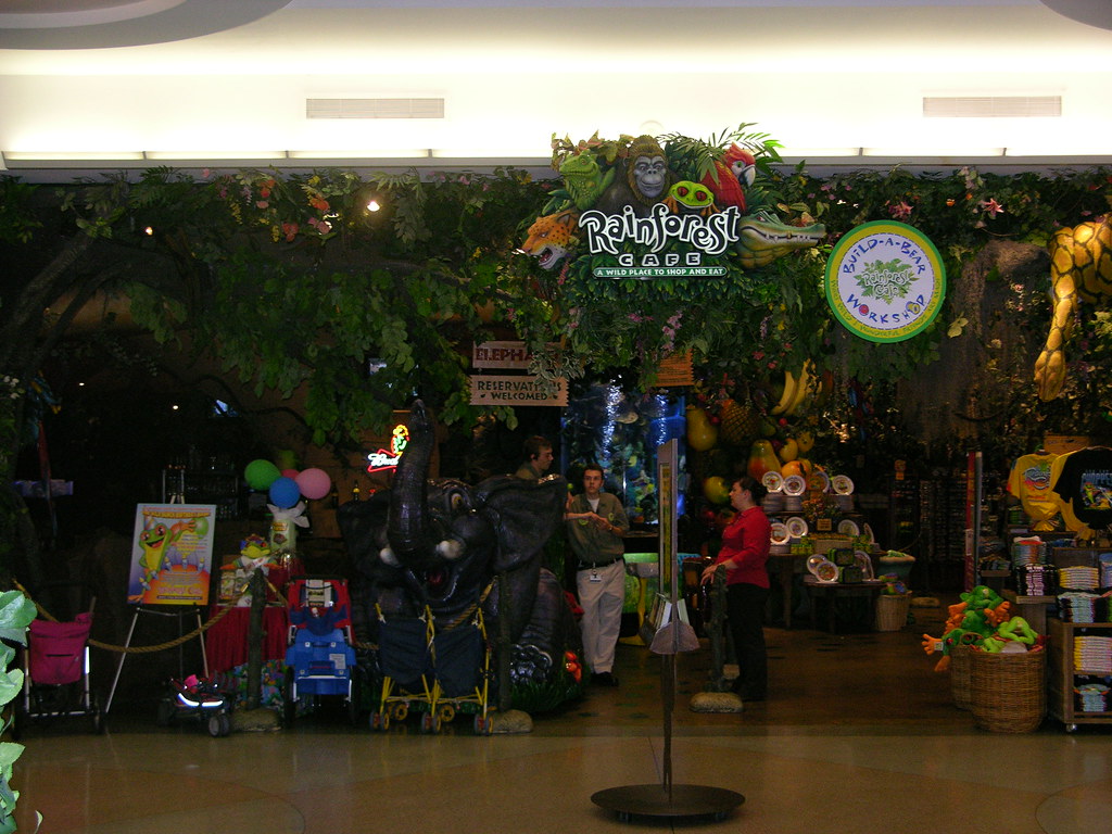 DSCN9687.Rainforest Cafe in the Mall of America Rainforest… Flickr
