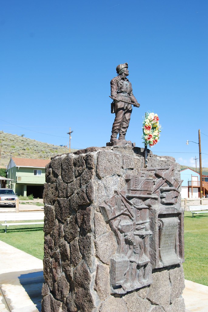 Diamondville, WY Erin Kinney Flickr