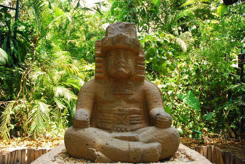 La Venta Sculpture made by the Olmeca civilization. Crimh Flickr