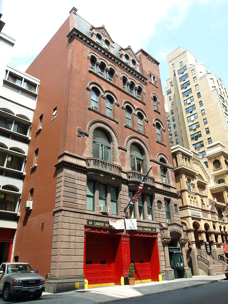 E039 FDNY Firehouse Engine 39 & Ladder 16, Upper East Side… | Flickr