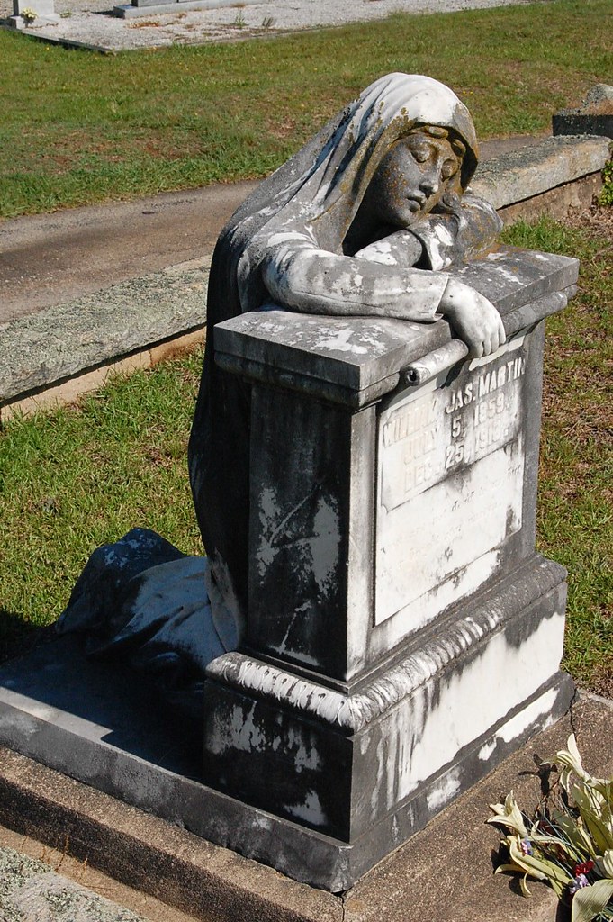 Woodbine Kneeling mourner, Woodbine Cemetery, Jefferson, G