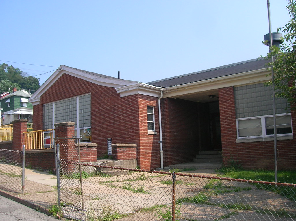 072008 North School 2Martins Ferry, Ohio (1) Aaron Turner Flickr
