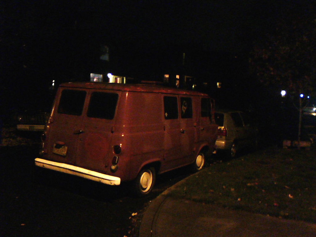 Classic car, Portland, Oregon (Phone photo) Wayne R. Flower Flickr