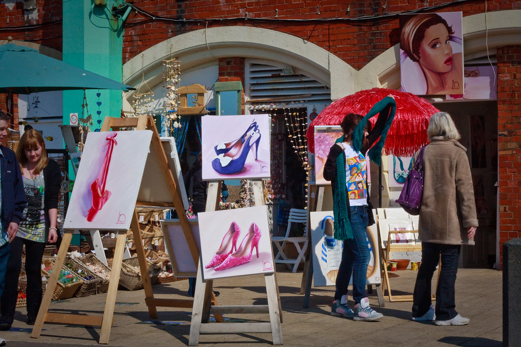 Beach Shop Shops on Brighton's lower promenade sell more i… Flickr