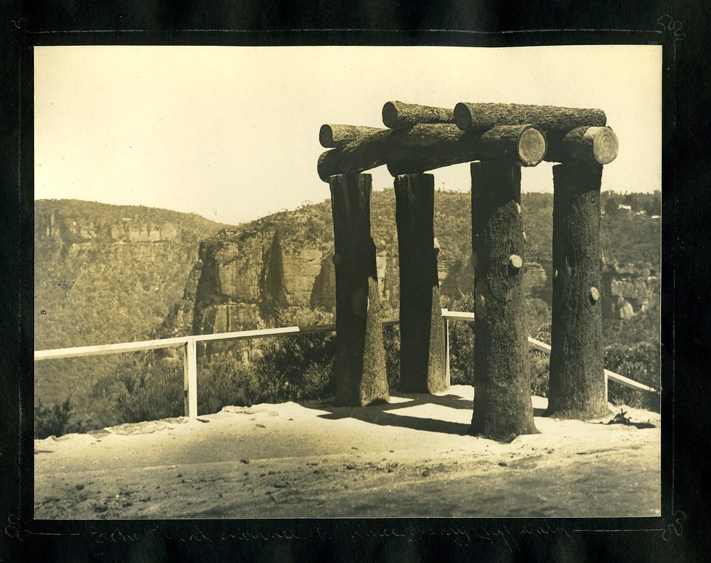 Echo Point Entrance to Prince Henry Cliff Walk Notes from… Flickr