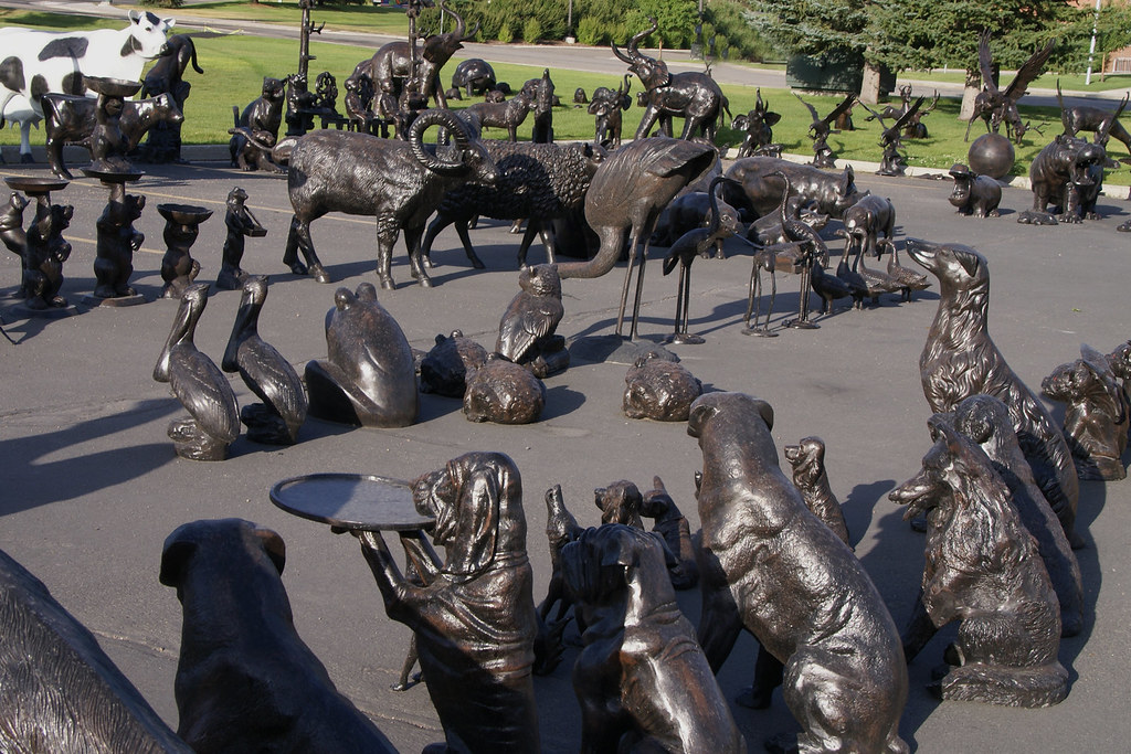 Waiting for the Ark Animal statuary for sale in the parkin… Flickr