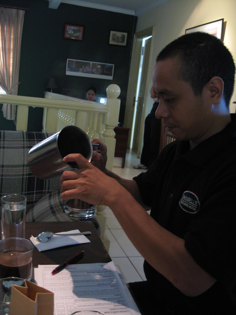 Cupping Teacher Agustinus Tassi, senior roaster at Casswel… Flickr