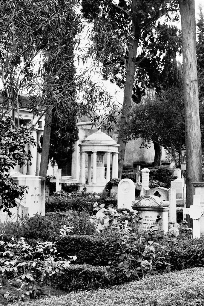(Black & White) Protestant Cemetary in Rome, Italy 2008 … Flickr