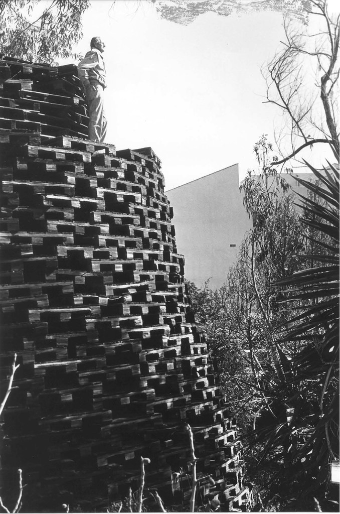 Tower of Wooden Pallets Los Angeles HistoricCultural Monu… Flickr
