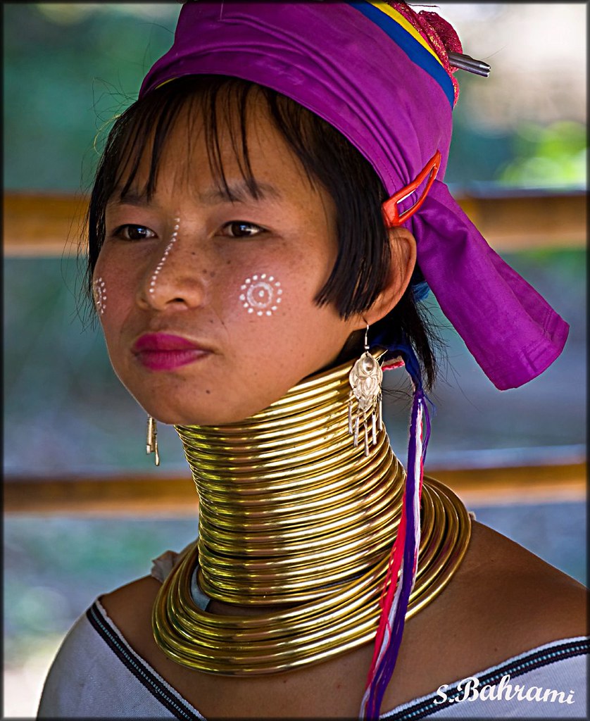 Burmese Long Neck Tribe woman in refugee camp in Chiang Mi… Flickr