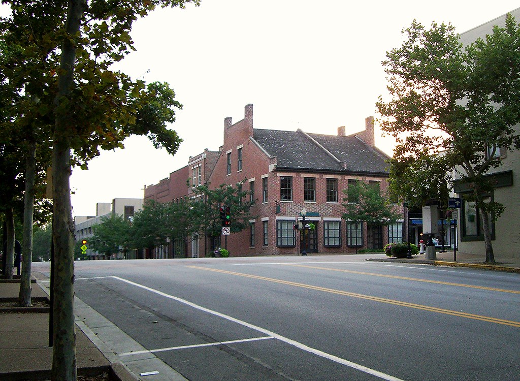 High Street, Jefferson City, MO Steve Mays Flickr