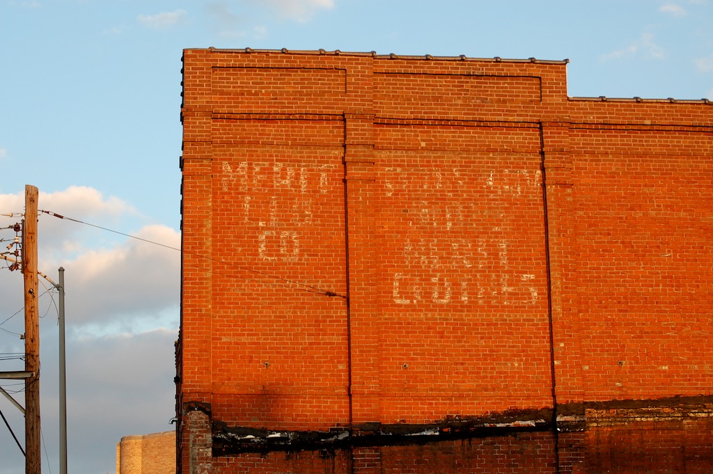 shoe factory Mostly unreadable ghost sign, D&D shoe factor… Flickr