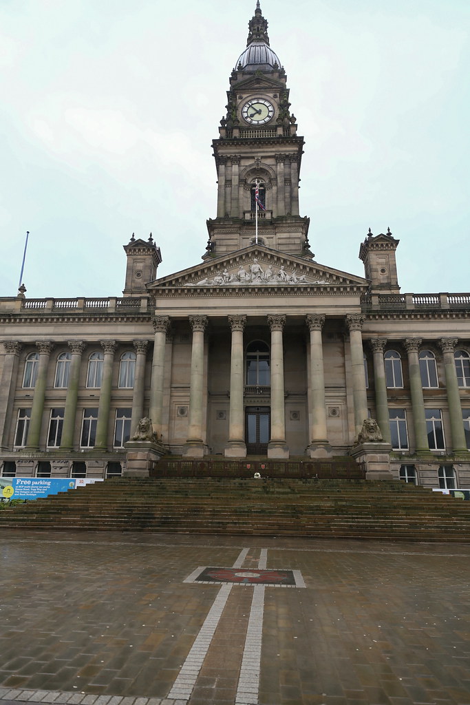 Bolton Town Hall Town Hall. 18661873, extended 1938. Will… Flickr