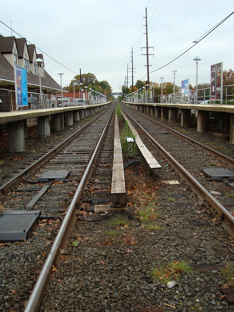 To Far Rockaway Taken at Gibson Station of the LIRR. Neil R Flickr
