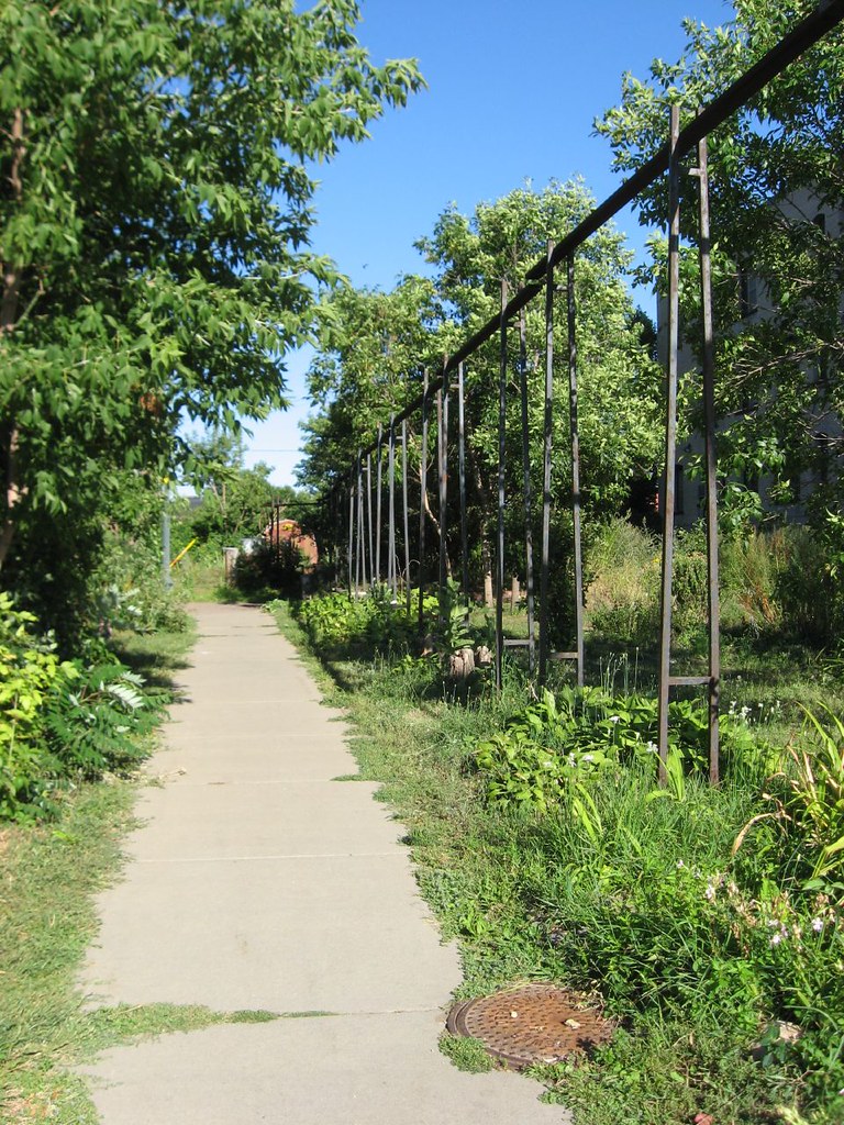 LaSalle Gardens aqueduct A public, treelined sidewalk fol… Flickr