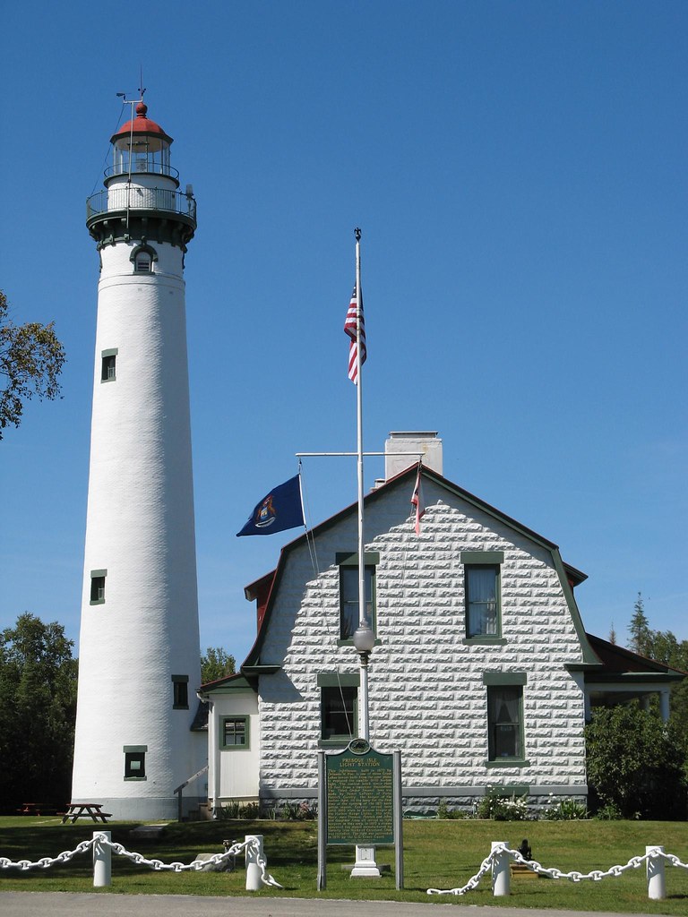 New Presque Isle Lighthouse One mile north of the old ligh… Flickr