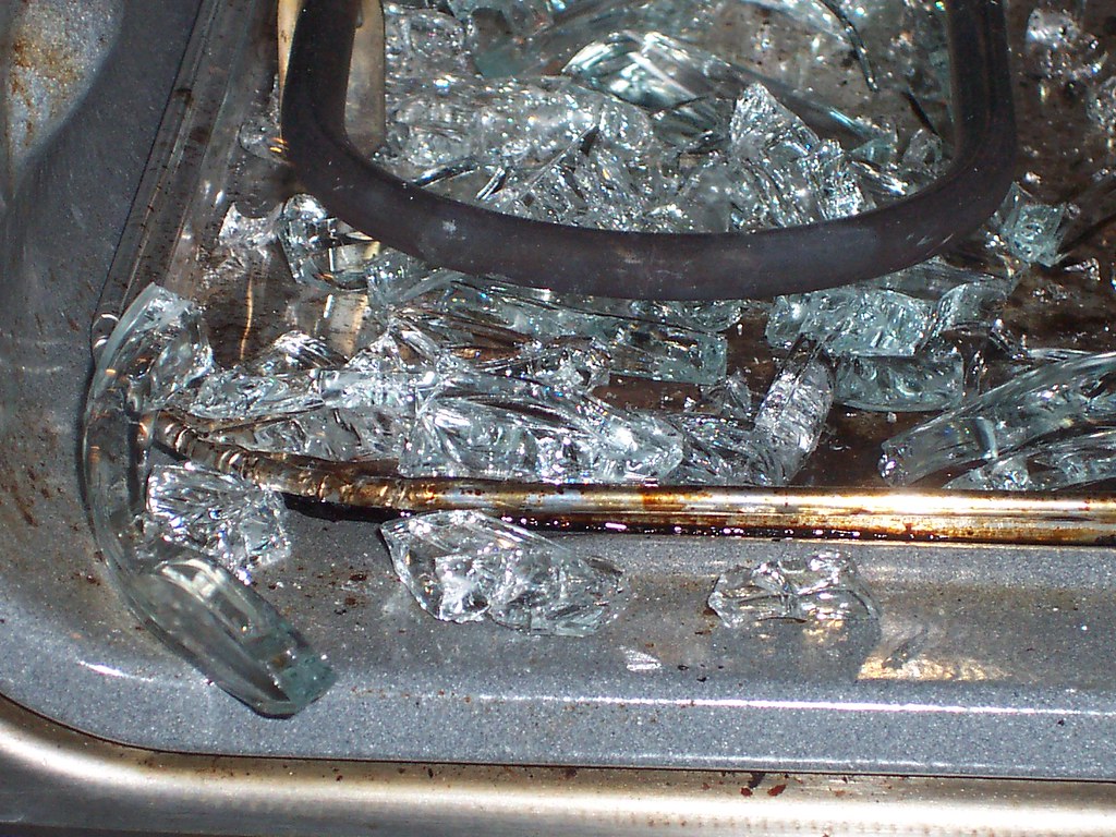 100_1941 My pyrex exploded in a 350 degree oven for no app… Flickr