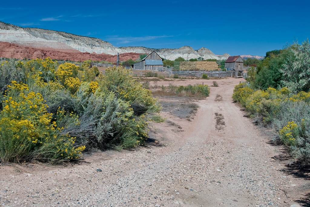 Utah Farm Tropic, Utah View larger size Steven dosRemedios Flickr