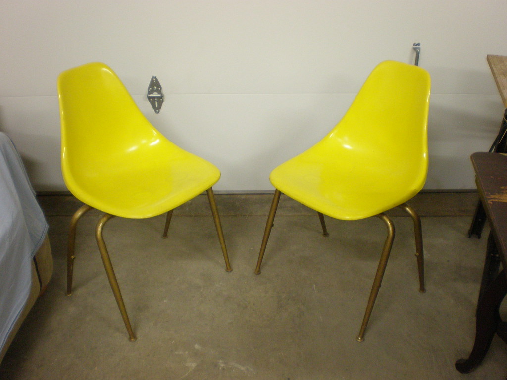 Yellow Bucket Chairs100 Maria de los Angeles Corral Flickr