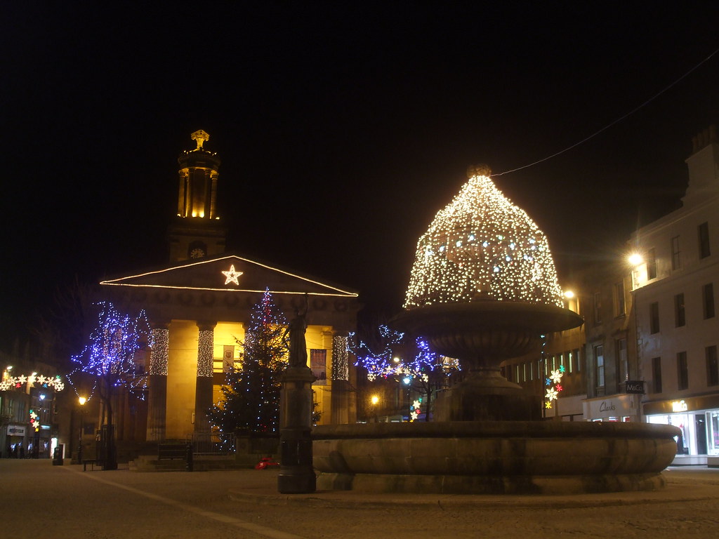 Elgin High Street Christmas Lights Elgin town centre's cur… Flickr