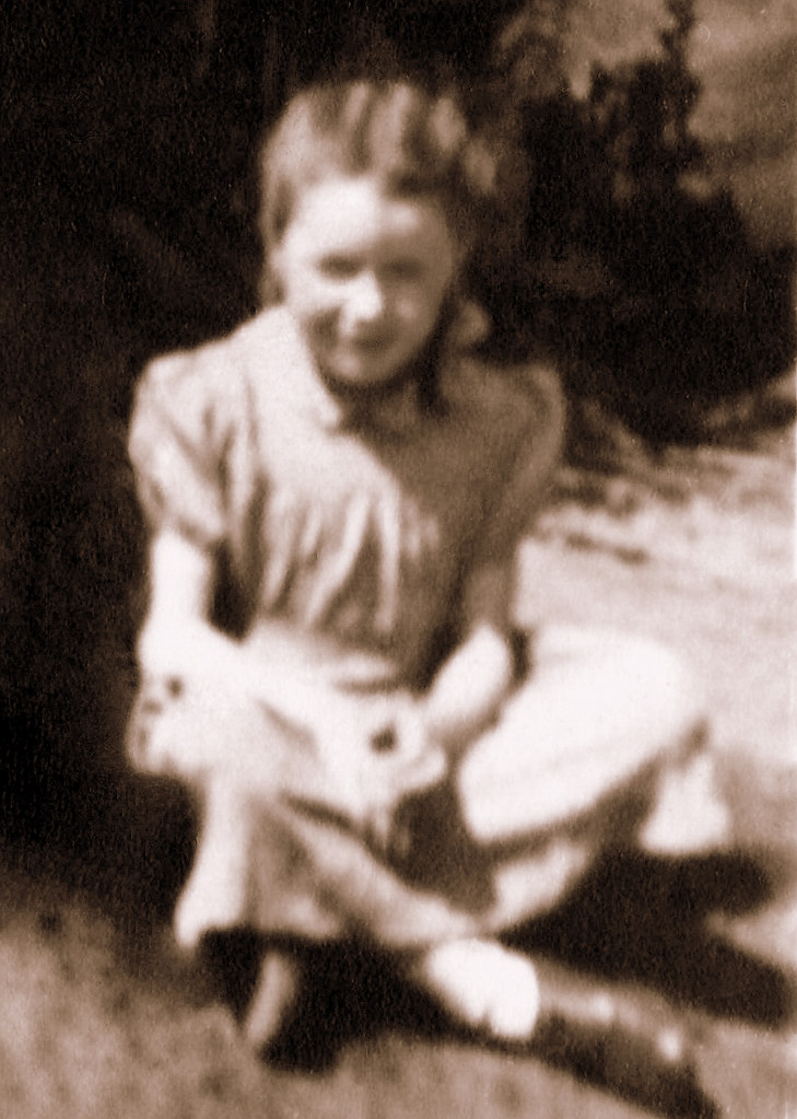 1947 no.60 Lambourne Road (Walton) Irene Lynn Age 6yrs… Flickr