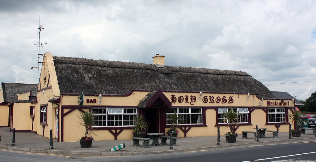 The Holy Cross Thatched Pub, Butlerstown. County Waterford… Flickr