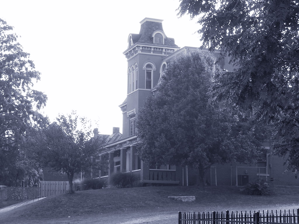 The Southgate House The historic Southgate House in Newpor… carl