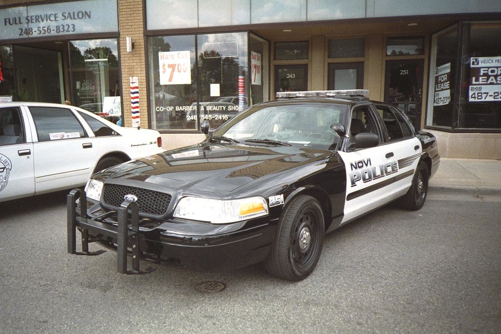 Novi PD_004 Novi Police Department Novi, Michigan 2006 For… Flickr