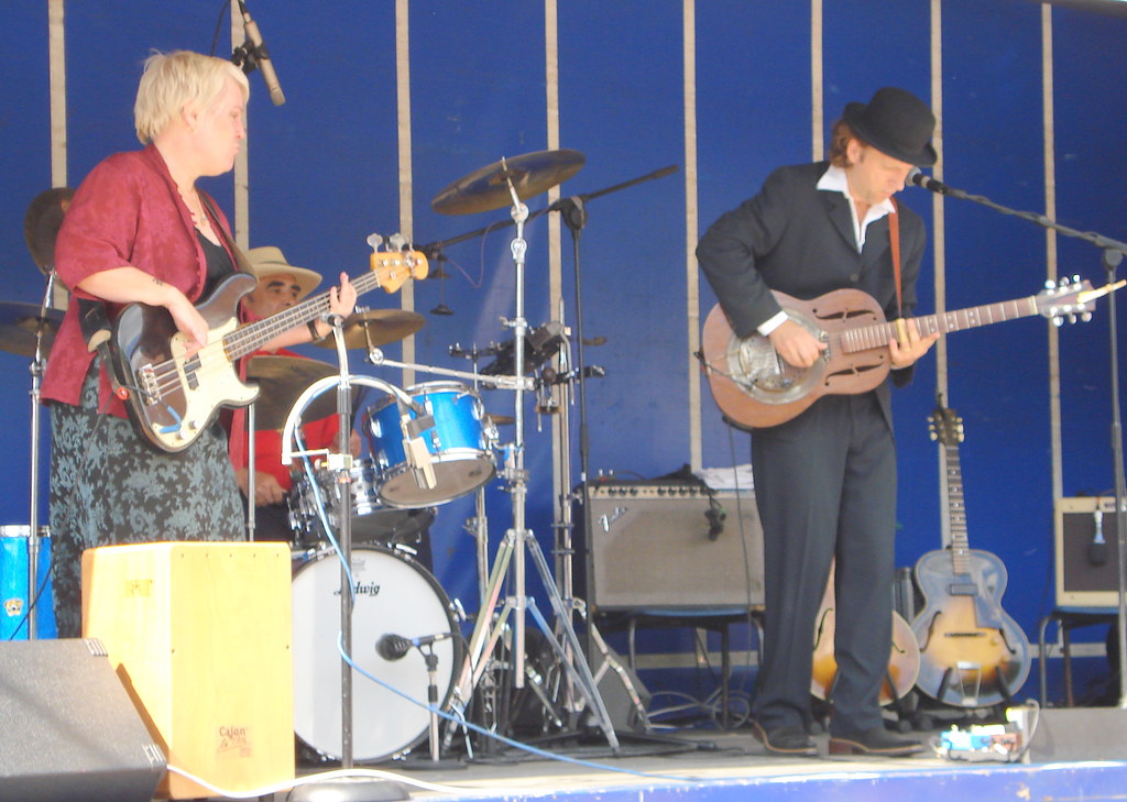 Blues & Booze In The Bury, Odiham, Hampshire, UK. 2008 Flickr