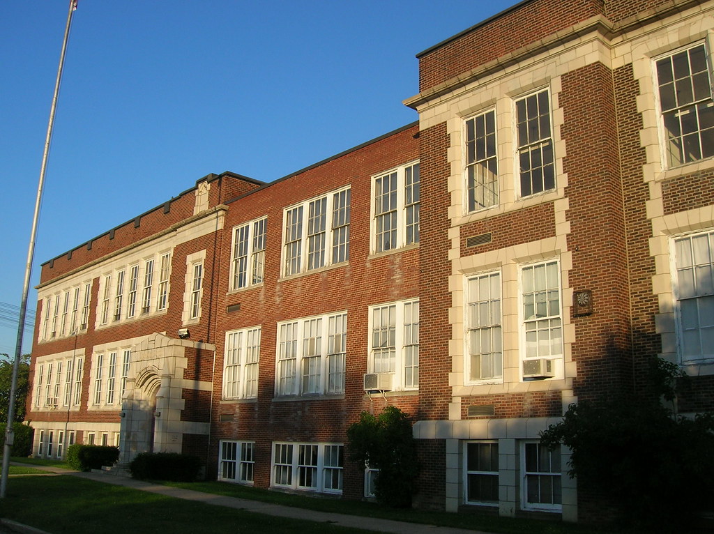 071508 Shore High SchoolEuclid, Ohio (24) Aaron Turner Flickr