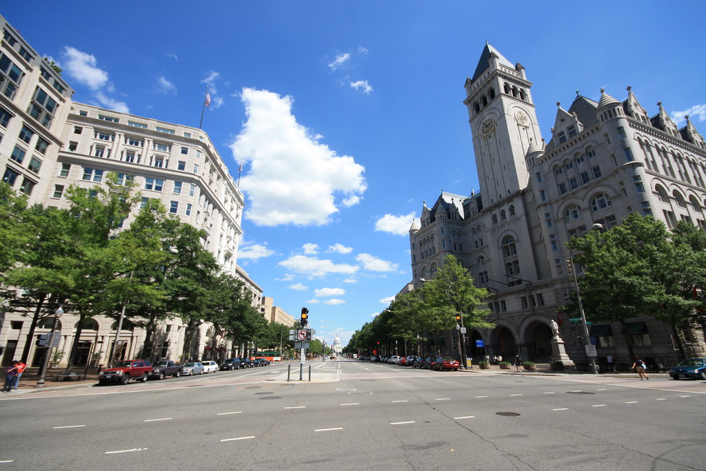 Pennsylvania Ave & 12th Street NW Looking towards the Capi… Flickr