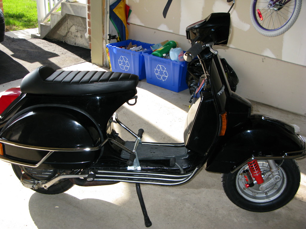 Low Corsa seat on Vespa PX CatEyez13 Flickr