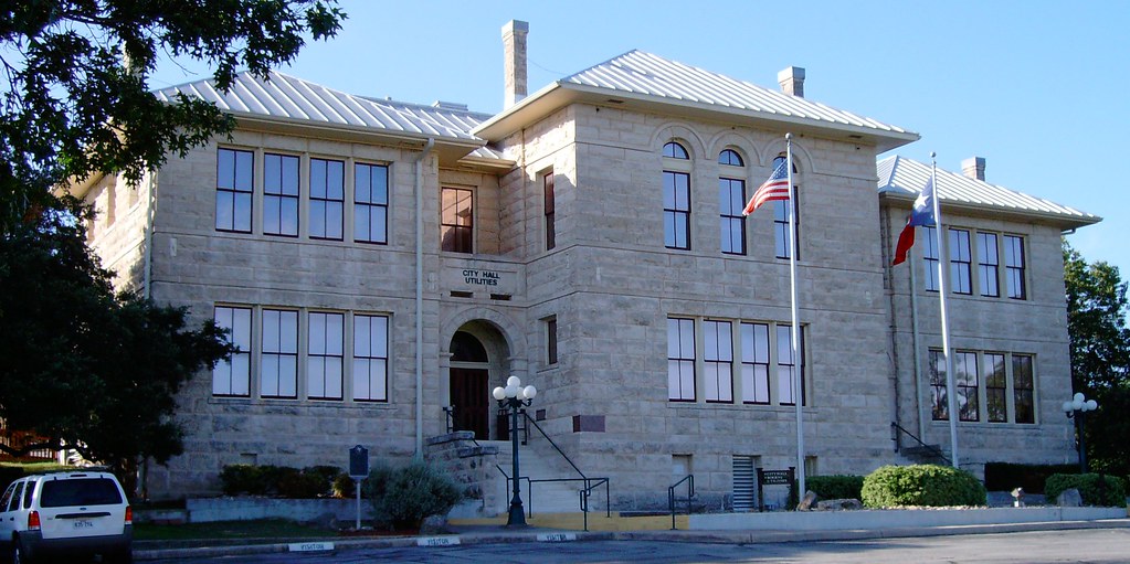 Boerne, Texas City Hall The name of this county seat is pr… Flickr