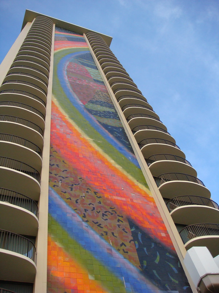 Hilton Hawaiian Village hotel The iconic rainbow tower at … Flickr