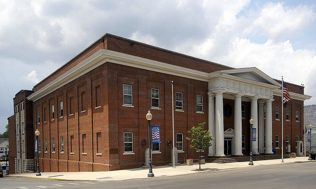 PULASKI COUNTY COURTHOUSE Somerset, Kentucky robert e weston jr