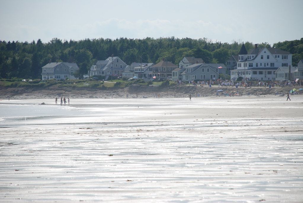 Higgins Beach Low tide. Joe Shlabotnik Flickr