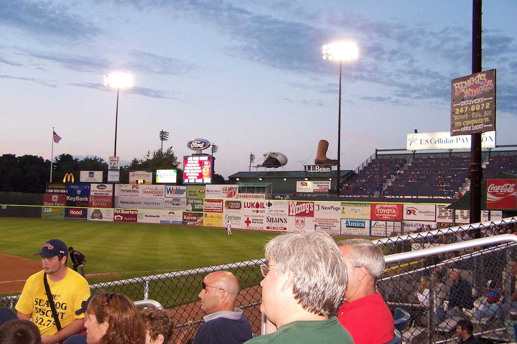 808 Portland Sea Dogs Game 003 Undah the lights...YA DU… Flickr