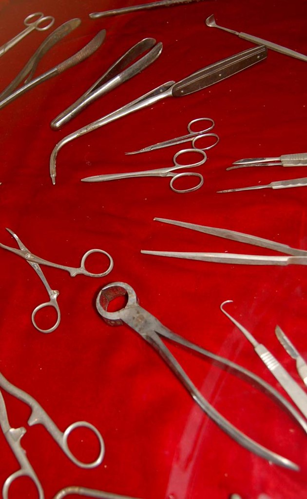 Antique Surgical Tools The nation's first Surgical Amphith… Flickr